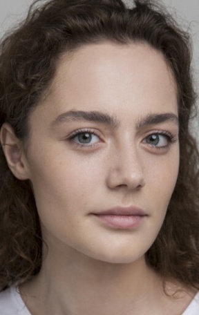 Ангелина Поплавская