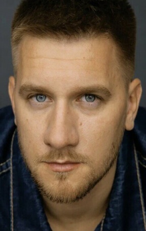 Михаил Кремер