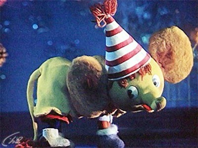 Желтый слон