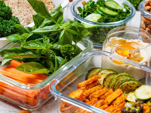 Одни на кухне (2)