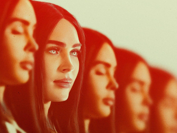 Меган: К вашим услугам