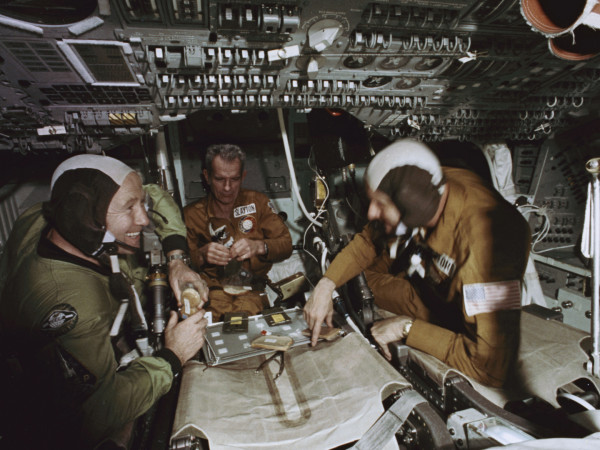 Союз-Аполлон: первое рукопожатие в космосе