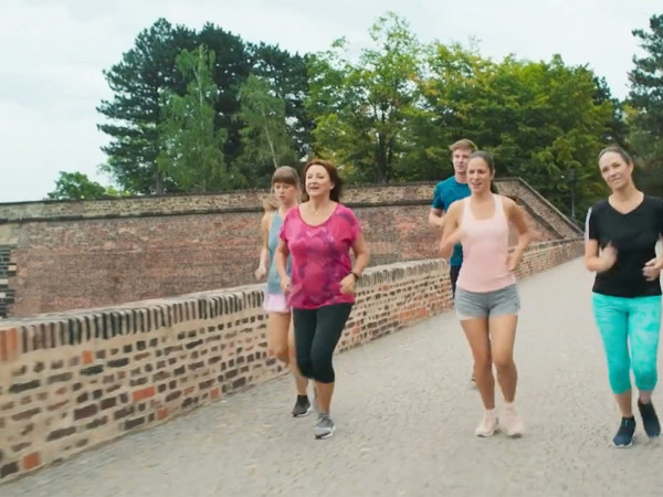 Женщины в бегах