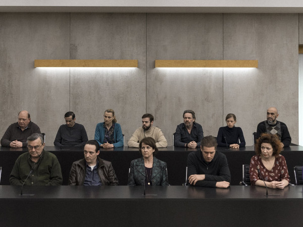 Двенадцать