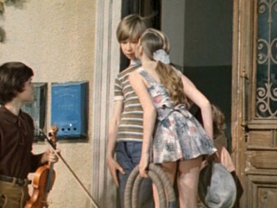 Автомобиль, скрипка и собака Клякса (5)