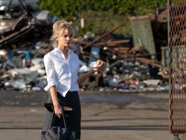 Девушка, подающая надежды (5)