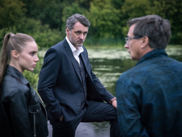 Под прикрытием (2)