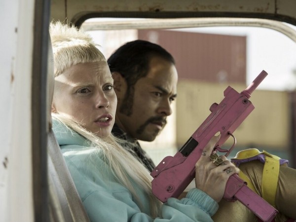 Робот по имени Чаппи (5)