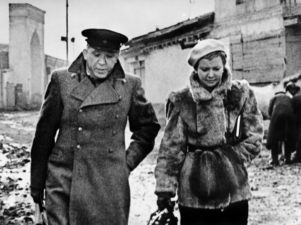 Двадцать дней без войны (2)