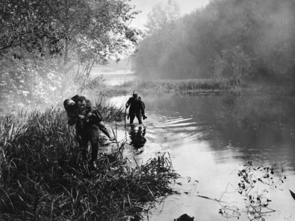 Живые и мертвые (6)