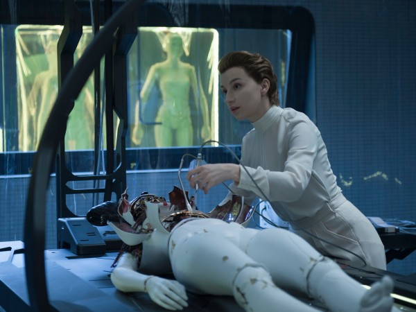 Призрак в доспехах (4)