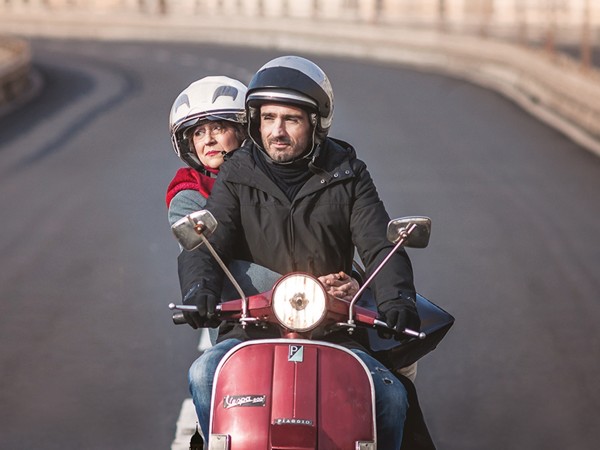 Позволь угостить тебя выпивкой