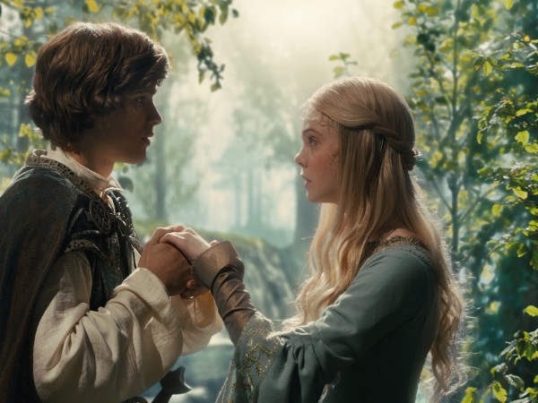 Малефисента (2)