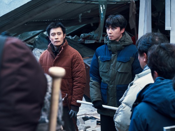 Выжившие. Бетонная утопия (3)