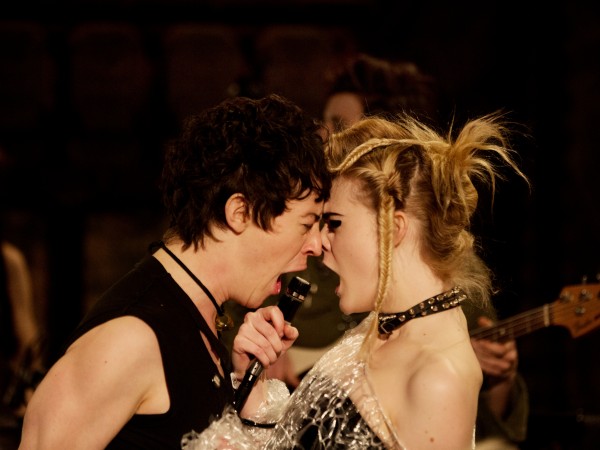 Как разговаривать с девушками на вечеринках (4)