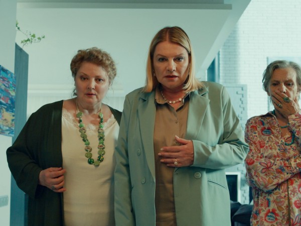 Отдам маму замуж (4)