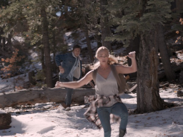 Блондинка под прицелом (6)