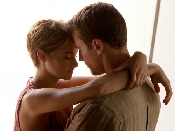 Дивергент, глава 2: Инсургент