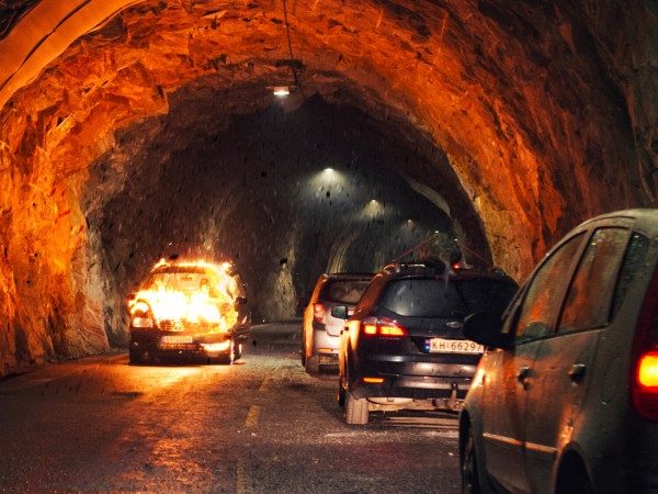 Туннель: Опасно для жизни (6)