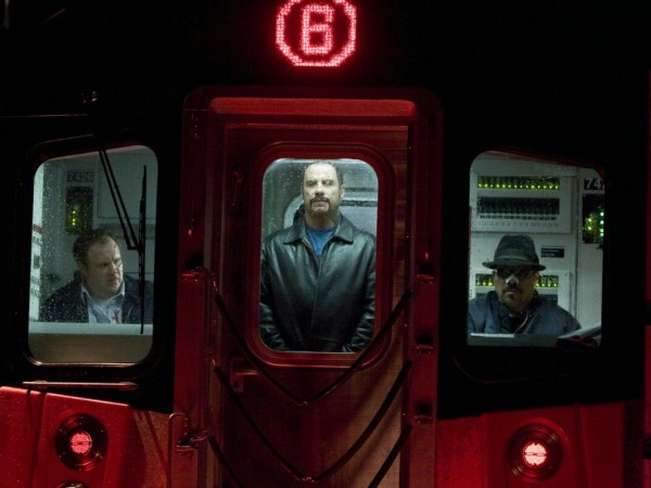 Опасные пассажиры поезда 123 (6)