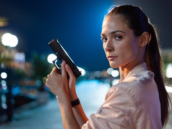 Любовь и монстры (6)