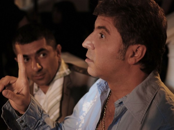 Поцелуй сквозь стену (5)