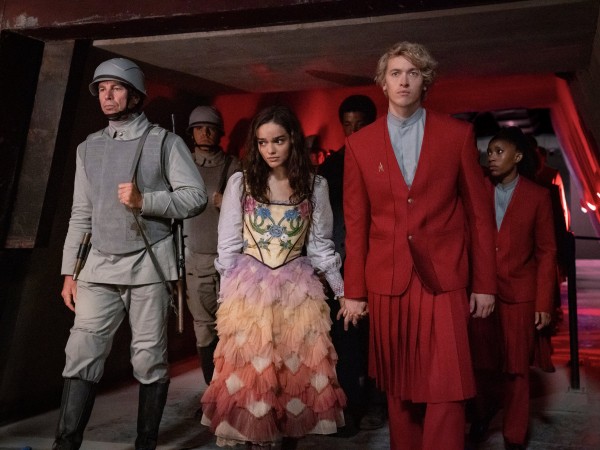 Голодные игры: Баллада о змеях и певчих птицах (5)