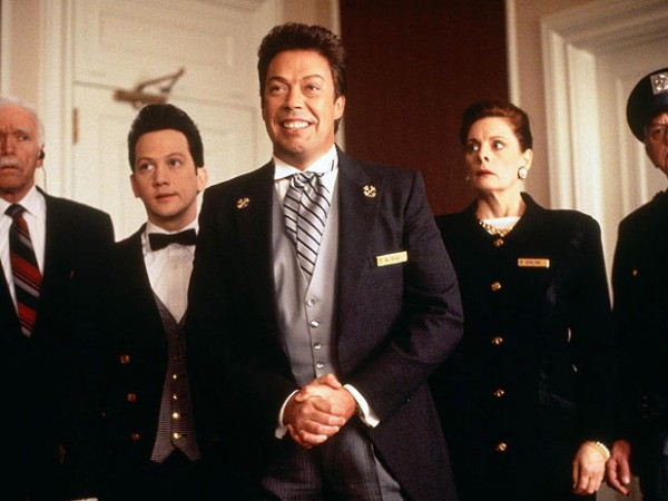 Один дома 2: Затерянный в Нью-Йорке (5)