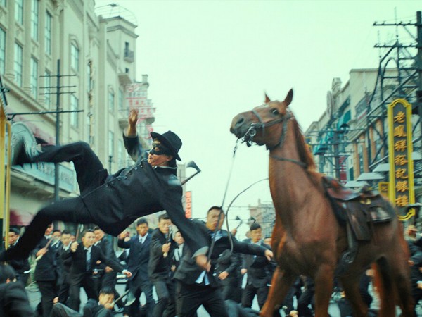 Кунг-фу жеребец (2)