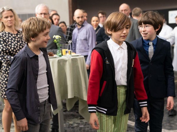 Волшебное зеркало, или Двойные неприятности (5)