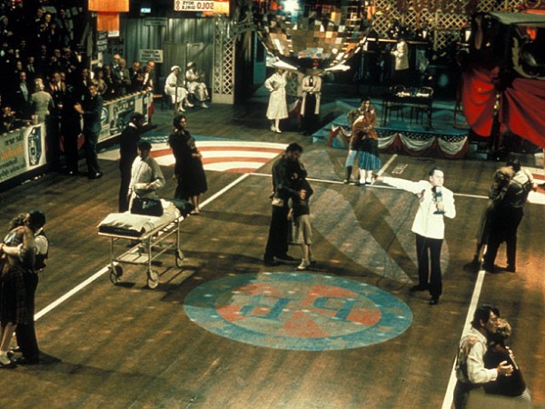 Загнанных лошадей пристреливают, не правда ли? (4)