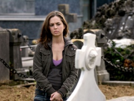 Разверстые могилы